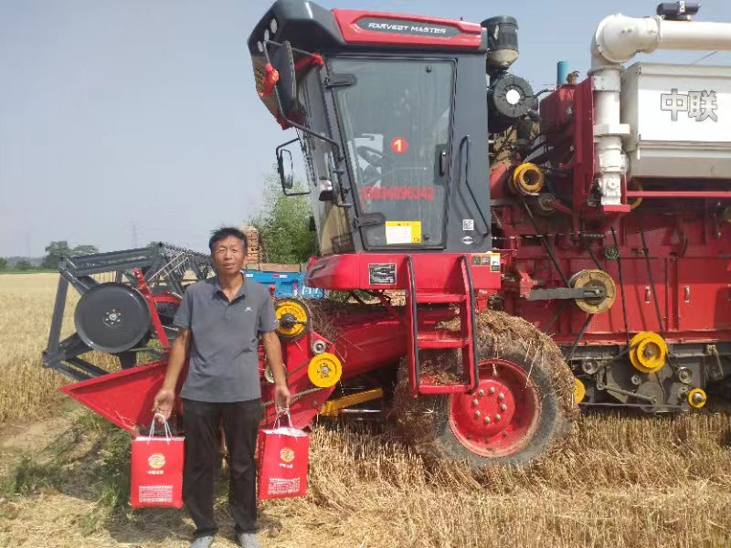 中聯(lián)收獲“紅”動麥田，助力機收減損，確保顆粒歸倉