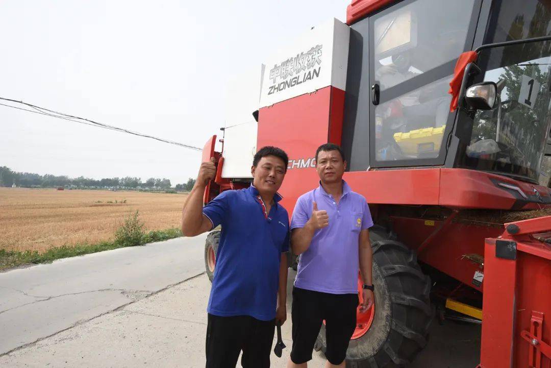 保定張振恒：我就是喜歡開收割機，新疆-9真不賴，動力足、售后服務(wù)好(圖4)