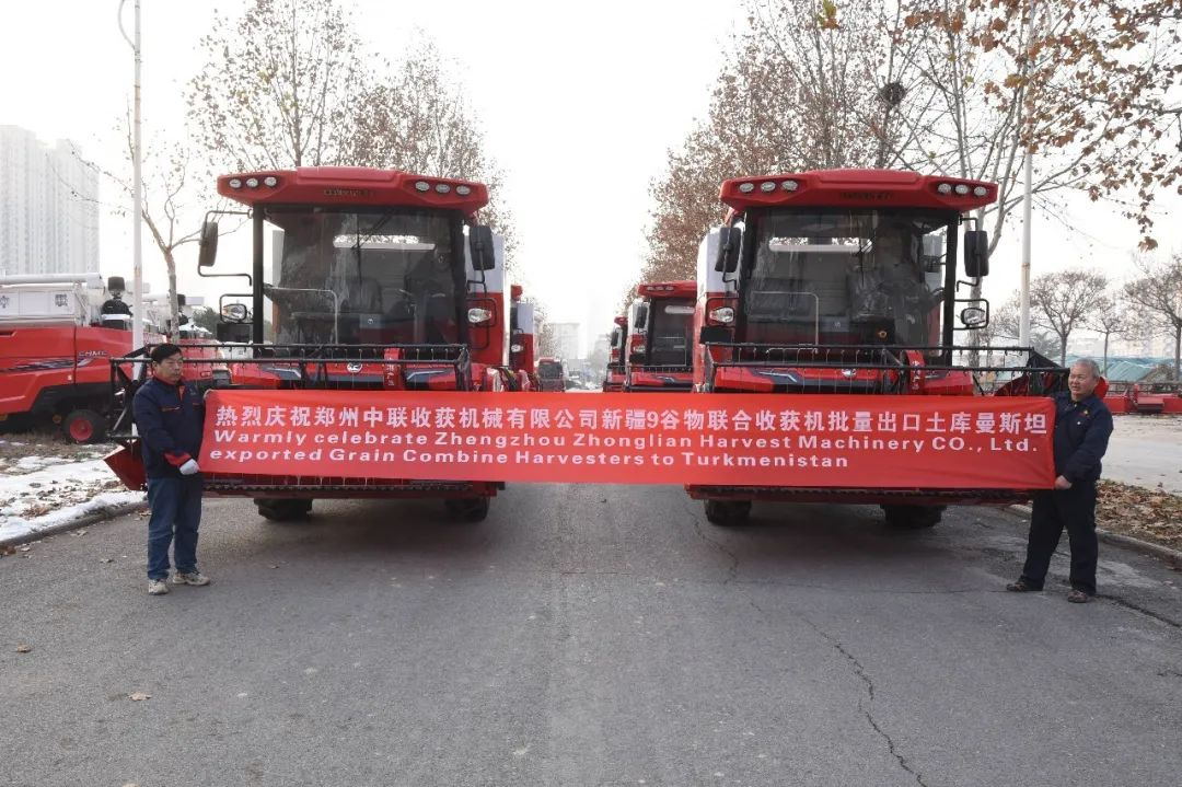 中聯(lián)收獲新疆-9谷物聯(lián)合收獲機(jī)再次出口中亞地區(qū)